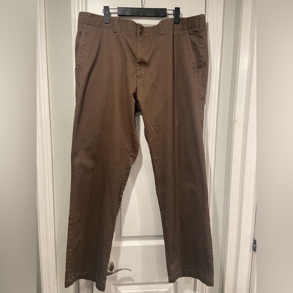 Haggar Mens Size 40x32 Brown Elastic Comfort Waist Stretch No Iron Chino Pants - Picture 1 of 9